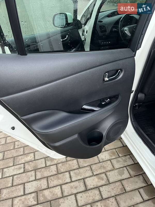 Хэтчбек Nissan Leaf 2015 в Житомире фото 18 Хэтчбек Nissan Leaf 2015 в Житомире