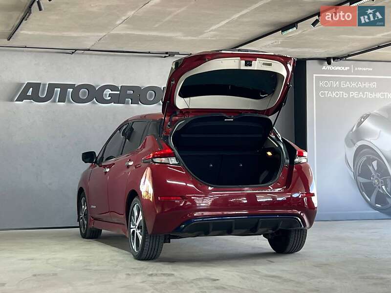 Хэтчбек Nissan Leaf 2018 в Одессе