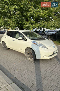 Хэтчбек Nissan Leaf 2011 в Львове
