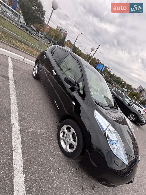 Хэтчбек Nissan Leaf 2012 в Харькове фото 5 Хэтчбек Nissan Leaf 2012 в Харькове