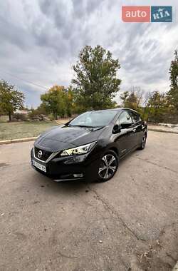 Хэтчбек Nissan Leaf 2018 в Днепре
