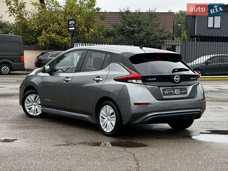 Хэтчбек Nissan Leaf 2019 в Киеве
