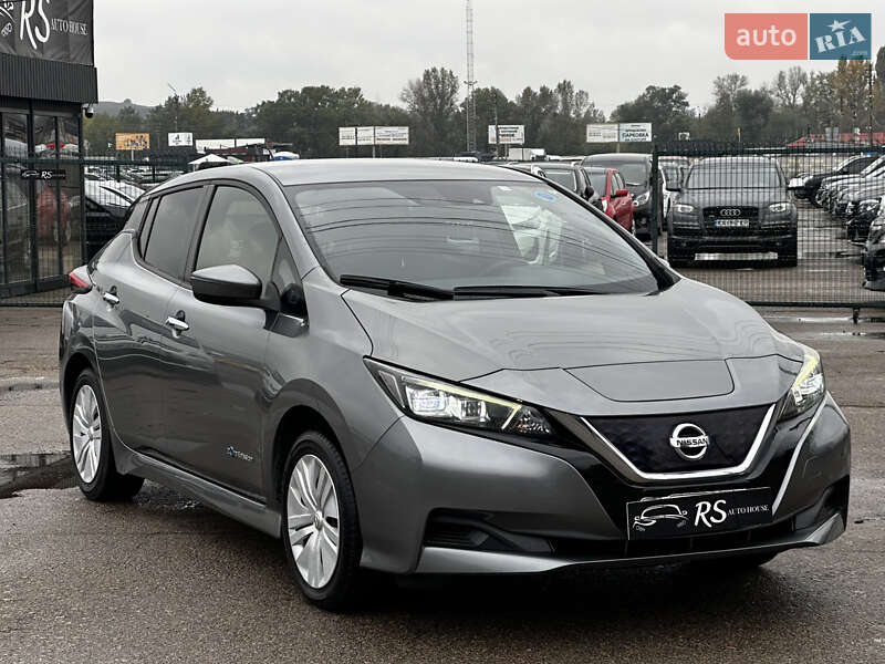 Хэтчбек Nissan Leaf 2019 в Киеве