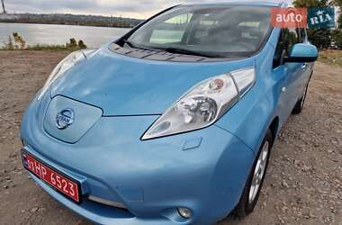 Хэтчбек Nissan Leaf 2014 в 