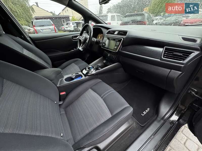 Хетчбек Nissan Leaf 2018 в Вінниці фото 33 Хетчбек Nissan Leaf 2018 в Вінниці