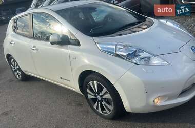 Хетчбек Nissan Leaf 2015 в Вінниці