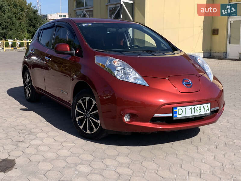 Хетчбек Nissan Leaf 2015 в Львові