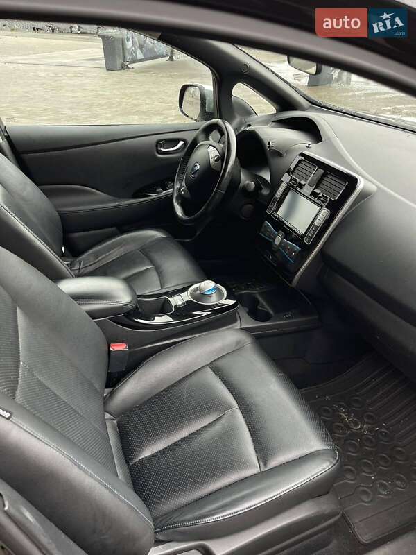 Хетчбек Nissan Leaf 2014 в Звенигородці фото 15 Хетчбек Nissan Leaf 2014 в Звенигородці