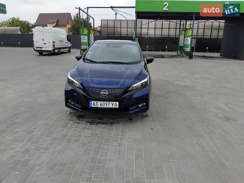 Хетчбек Nissan Leaf 2023 в Дніпрі фото 2 Хетчбек Nissan Leaf 2023 в Дніпрі