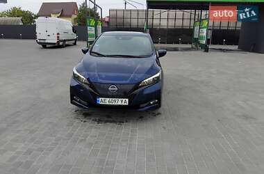 Хэтчбек Nissan Leaf 2023 в 