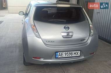Хетчбек Nissan Leaf 2017 в 