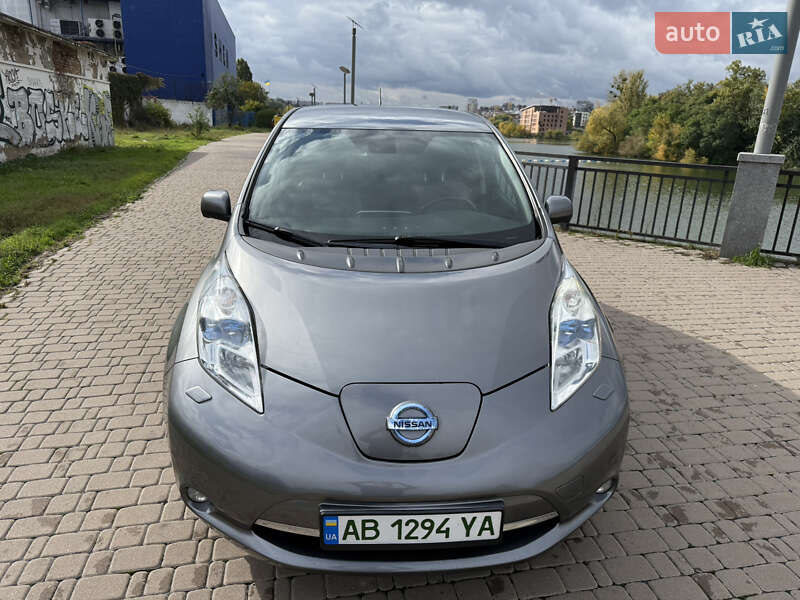 Хетчбек Nissan Leaf 2015 в Вінниці