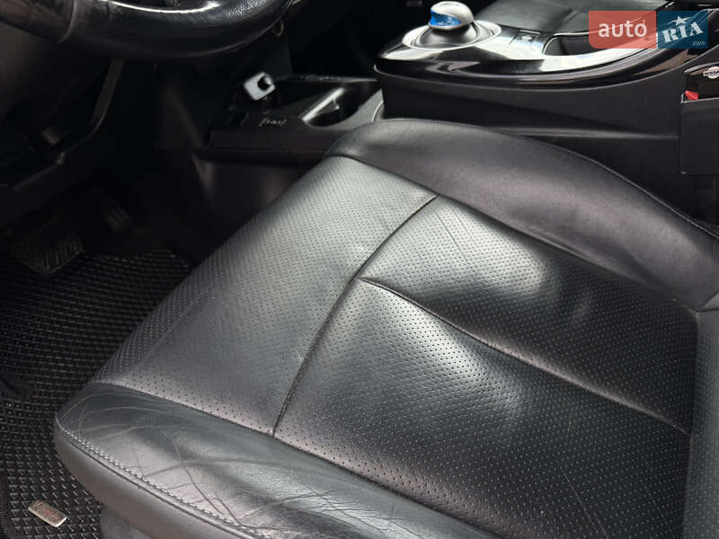 Хетчбек Nissan Leaf 2015 в Вінниці