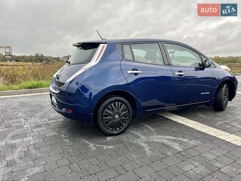 Хэтчбек Nissan Leaf 2017 в Львове
