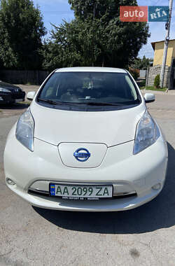 Хэтчбек Nissan Leaf 2015 в Житомире
