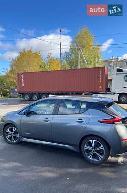 Хэтчбек Nissan Leaf 2018 в Здолбунове
