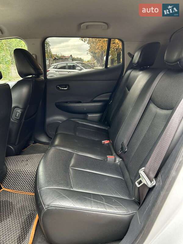 Хетчбек Nissan Leaf 2014 в Черкасах фото 2 Хетчбек Nissan Leaf 2014 в Черкасах