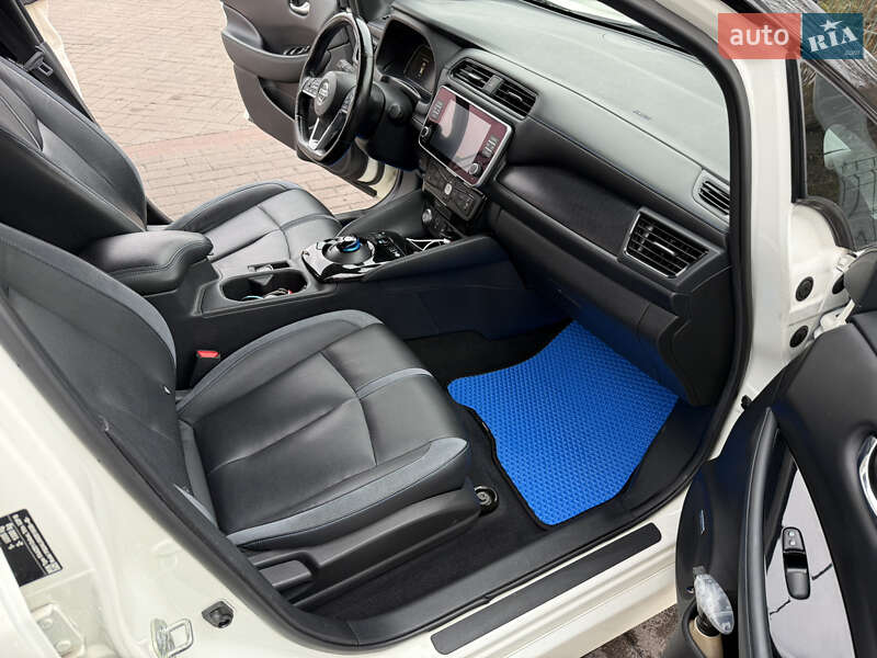 Хетчбек Nissan Leaf 2019 в Києві фото 19 Хетчбек Nissan Leaf 2019 в Києві