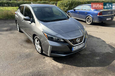 Хэтчбек Nissan Leaf 2018 в 