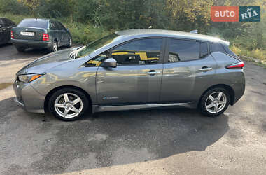 Хэтчбек Nissan Leaf 2018 в 