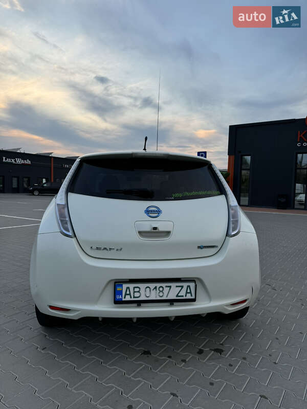 Хэтчбек Nissan Leaf 2011 в Виннице