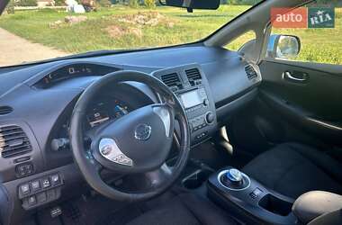 Хетчбек Nissan Leaf 2014 в  фото 7 Хетчбек Nissan Leaf 2014 в