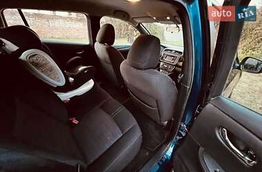 Хэтчбек Nissan Leaf 2019 в 