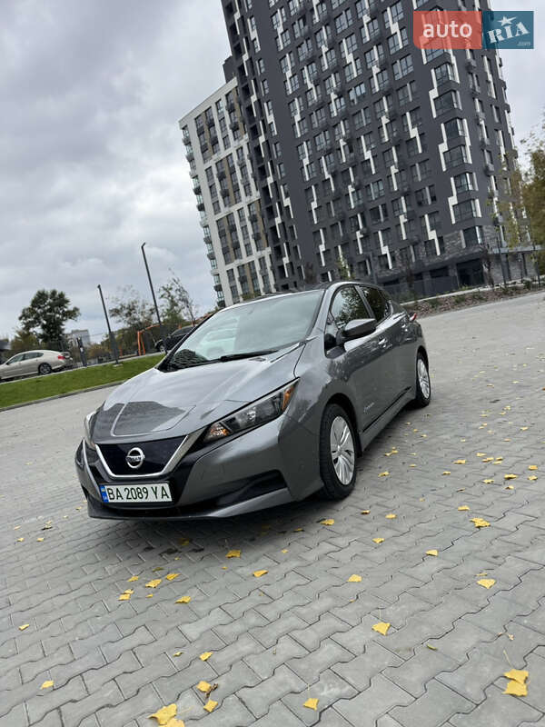 Хэтчбек Nissan Leaf 2018 в Кропивницком фото 10 Хэтчбек Nissan Leaf 2018 в Кропивницком