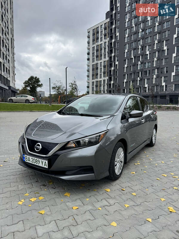 Хэтчбек Nissan Leaf 2018 в Кропивницком фото 18 Хэтчбек Nissan Leaf 2018 в Кропивницком