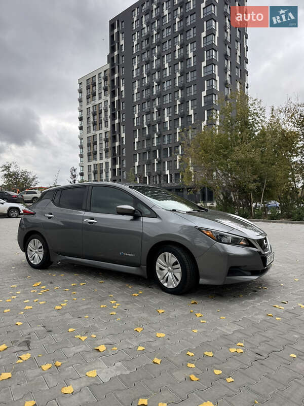 Хэтчбек Nissan Leaf 2018 в Кропивницком фото 11 Хэтчбек Nissan Leaf 2018 в Кропивницком