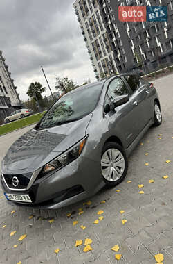 Хетчбек Nissan Leaf 2018 в 