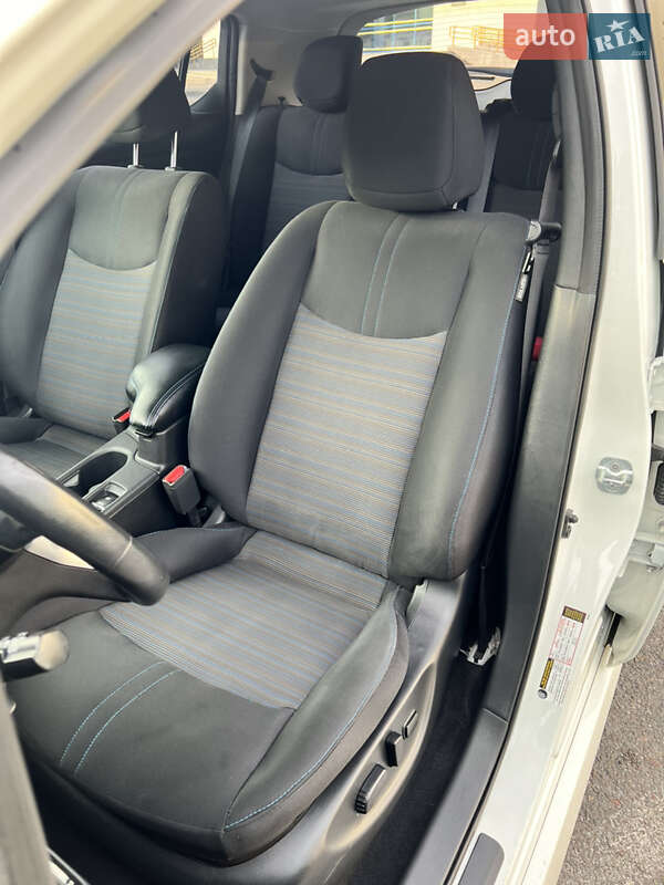 Хэтчбек Nissan Leaf 2018 в Ровно