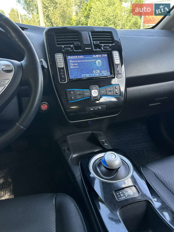 Хэтчбек Nissan Leaf 2014 в Сумах