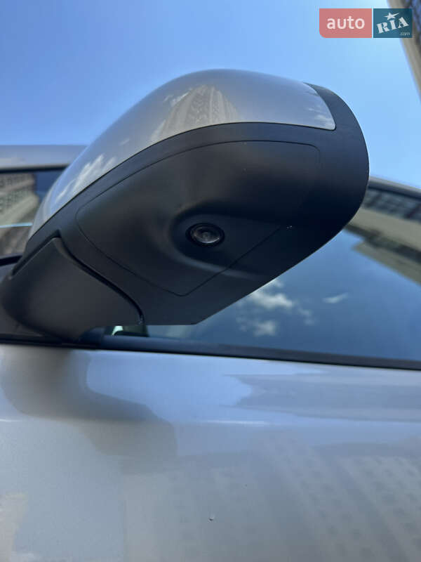 Хэтчбек Nissan Leaf 2014 в Сумах