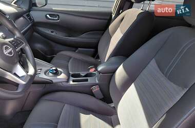 Хетчбек Nissan Leaf 2024 в  фото 23 Хетчбек Nissan Leaf 2024 в