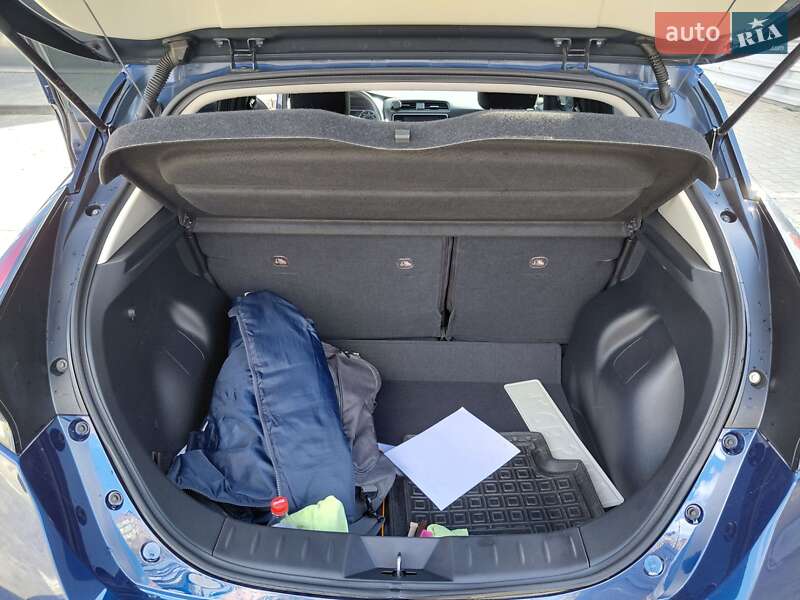 Хэтчбек Nissan Leaf 2024 в Кривом Роге фото 33 Хэтчбек Nissan Leaf 2024 в Кривом Роге