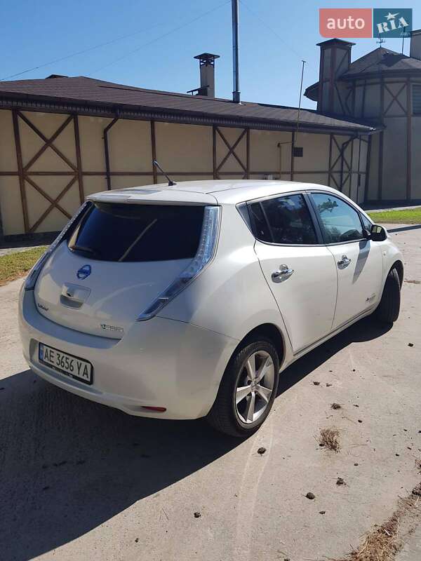 Nissan Leaf 2014