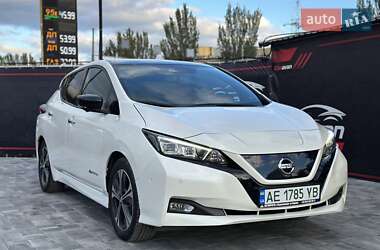 Хэтчбек Nissan Leaf 2018 в 