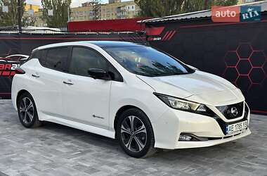 Хэтчбек Nissan Leaf 2018 в 