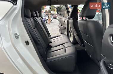 Хэтчбек Nissan Leaf 2018 в 