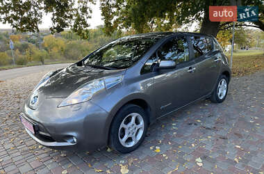 Хэтчбек Nissan Leaf 2015 в Кропивницком