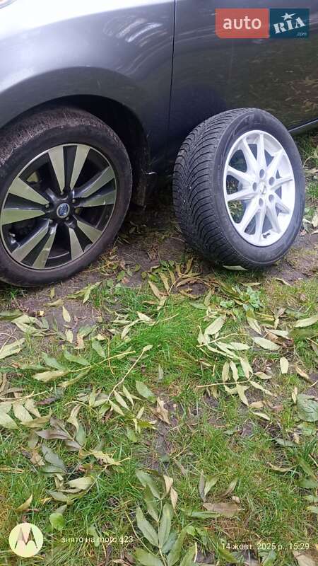 Хетчбек Nissan Leaf 2014 в Львові фото 33 Хетчбек Nissan Leaf 2014 в Львові