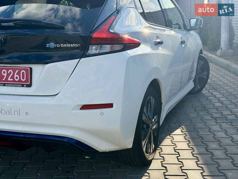 Хетчбек Nissan Leaf 2018 в Дніпрі фото 10 Хетчбек Nissan Leaf 2018 в Дніпрі