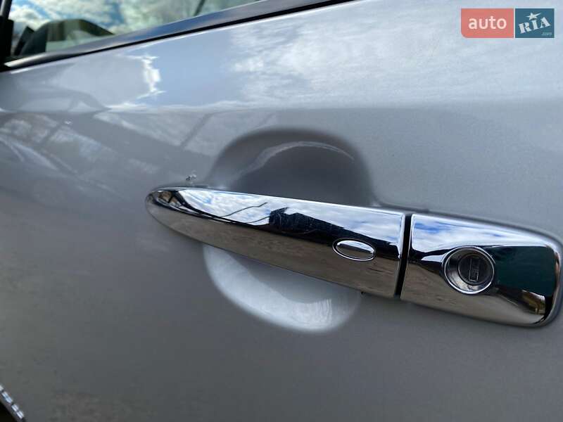 Хэтчбек Nissan Leaf 2012 в Ивано-Франковске