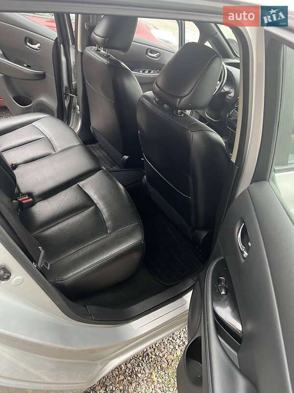 Хетчбек Nissan Leaf 2012 в Одесі