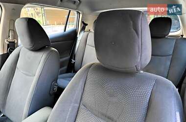 Хэтчбек Nissan Leaf 2014 в 