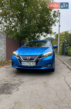 Хэтчбек Nissan Leaf 2019 в Киеве