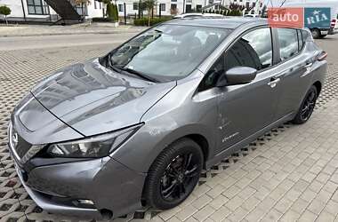 Хэтчбек Nissan Leaf 2019 в 
