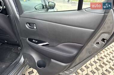 Хэтчбек Nissan Leaf 2019 в 