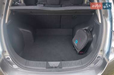 Хэтчбек Nissan Leaf 2014 в 
